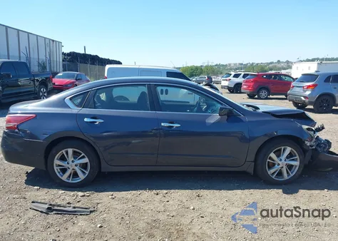 2013 Nissan Altima 2.5 Sv z USA, uszkodzony, nr VIN 1N4AL3AP6DC900789